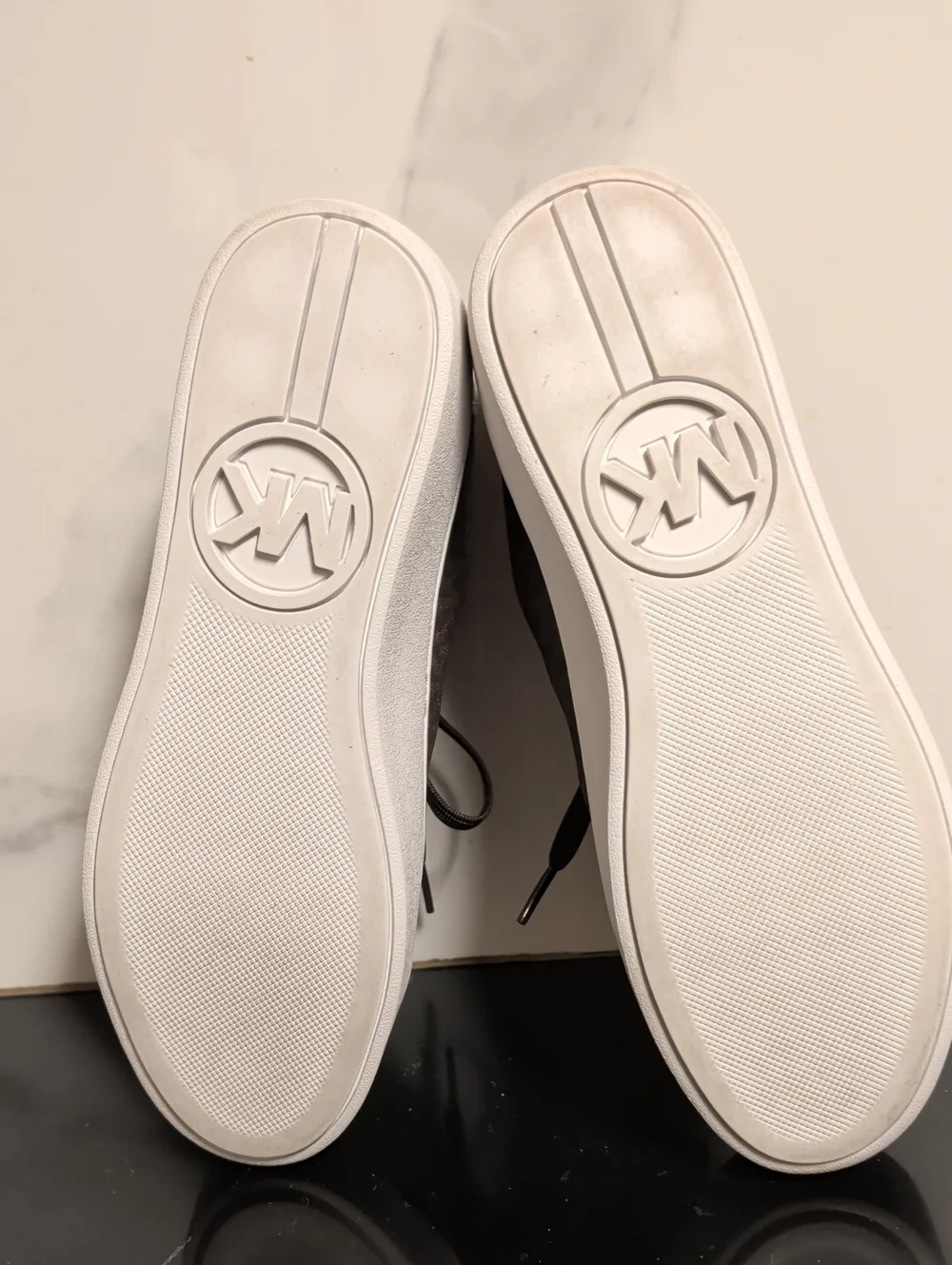 Michael Kors Poppy Color-Block Logo Sneakers Size 7 Used Exc MSRP $228